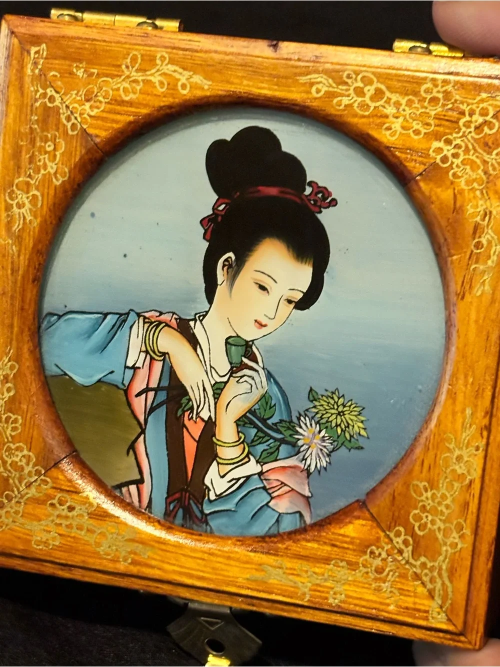 Vintage Hinged Wooden Japanese Lady Trinket Box